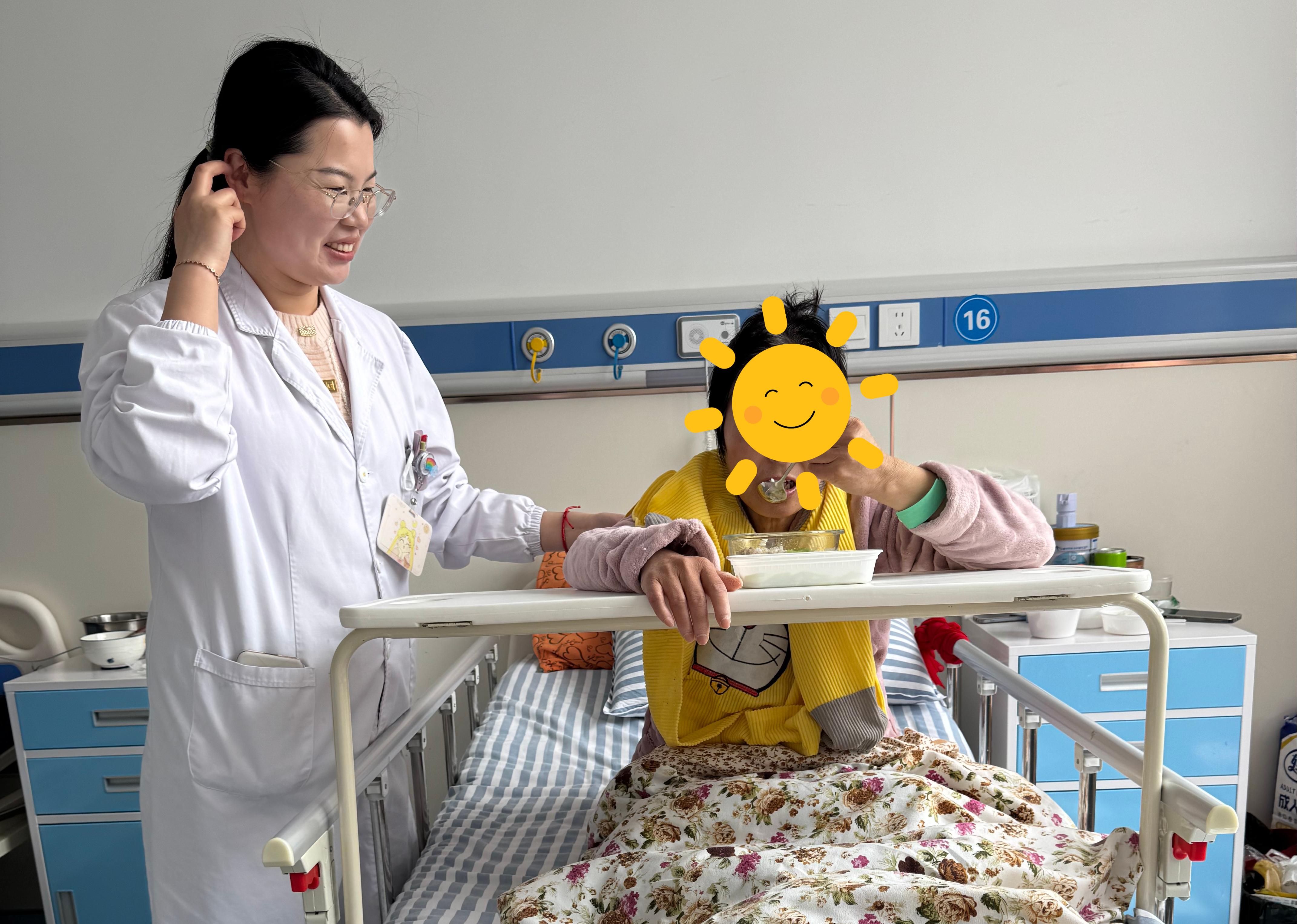 擺脫鼻飼，康復訓練讓腦卒中患者重“食”舌尖美味